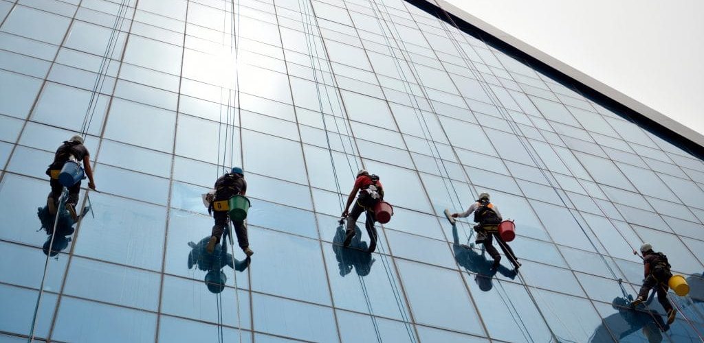 How Rope Access Cleaning Is Changing The Face Of City Maintenance